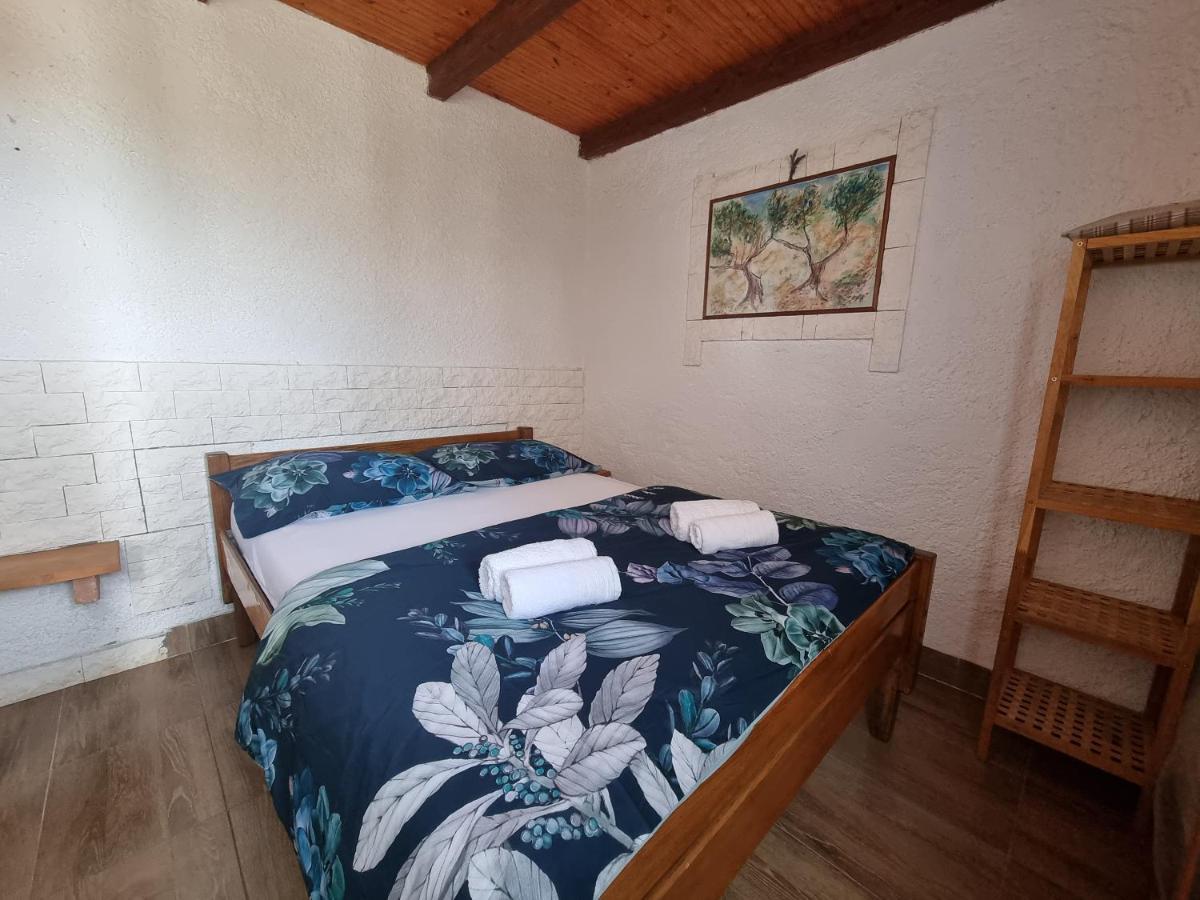 Robinson House Ruza Hotell Neviđane Exteriör bild